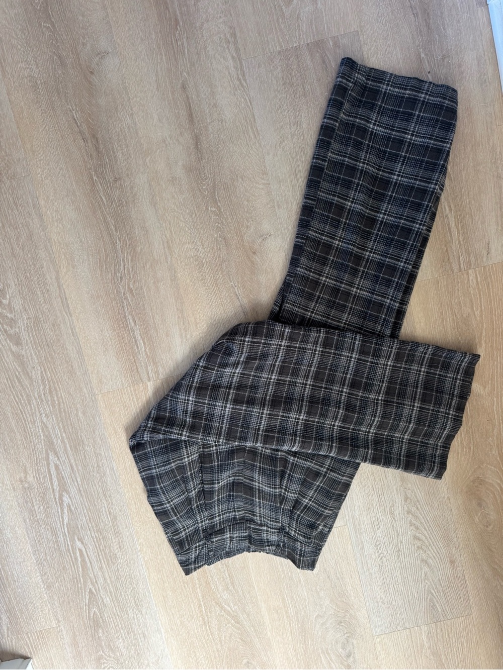 NSF Santiago Mid rise wide leg pant plaid - Picture 2 of 5